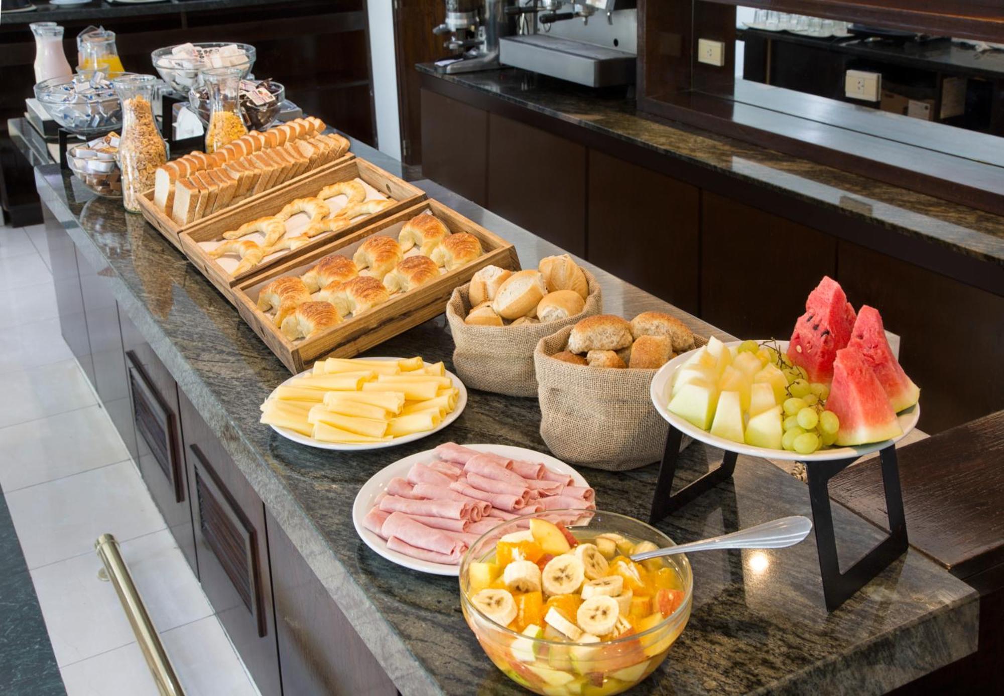 Embajador Hotel Buenos Aires Zewnętrze zdjęcie